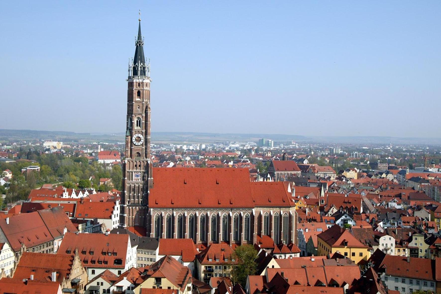 Hotel Goldene Sonne Landshut Exterior foto