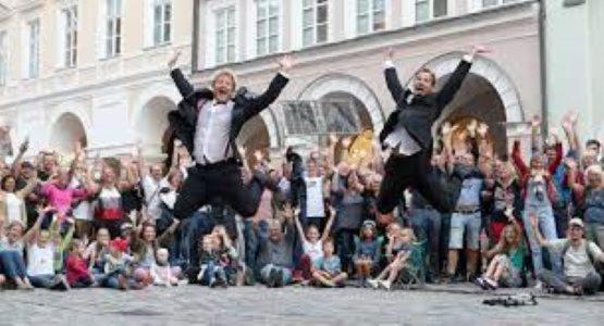 Hotel Goldene Sonne Landshut Exterior foto